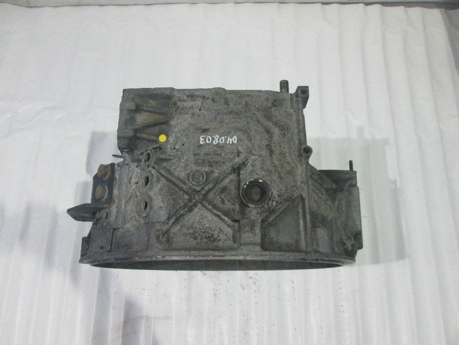 корпус коробки передач б/у - 2